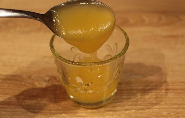 une cuillère de miel