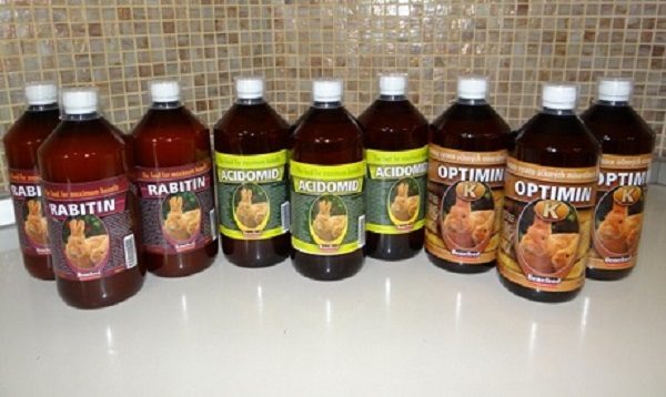 Vitamines et suppléments minéraux pour lapins.