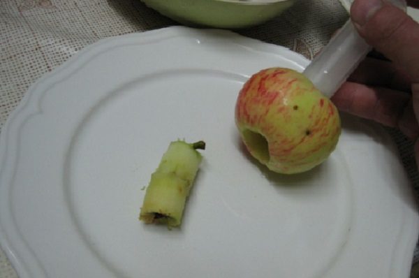 Utiliser une seringue pour enlever le noyau