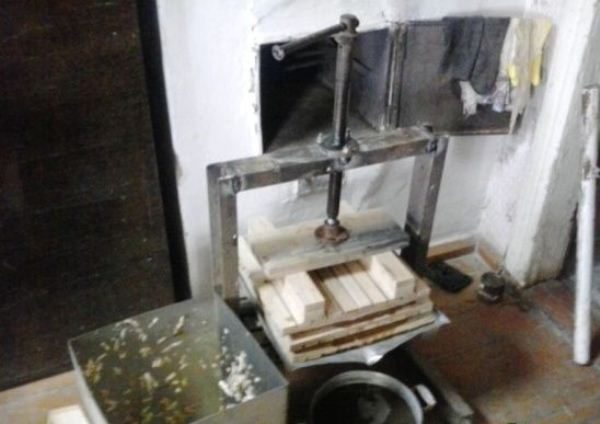 Presse à cadre de vis maison