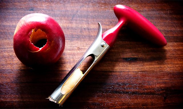 Dissolvant de noyau de pomme