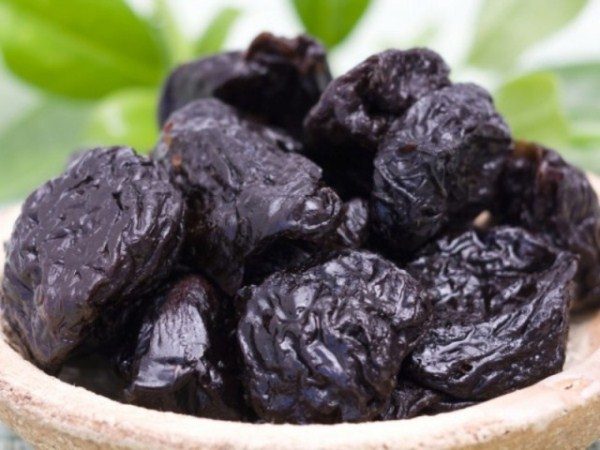 Prune séchée au soleil