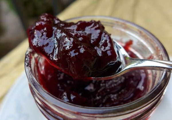 Confiture de prunes sauvages