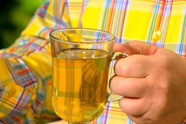 L'infusion de racine d'épine-vinette peut être utilisée pour les lotions contre l'inflammation oculaire, les plaies purulentes, l'eczéma