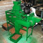 Machine de concassage de noix de cèdre