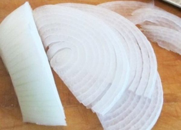 Stuttgarer ampoule dans la coupe a une couleur blanche