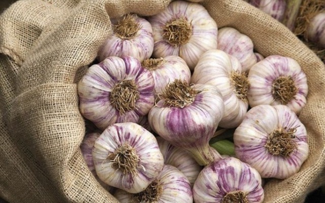  Πώς να αποθηκεύσετε το σκόρδο