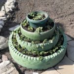 Piramide di pneumatici di diverse dimensioni