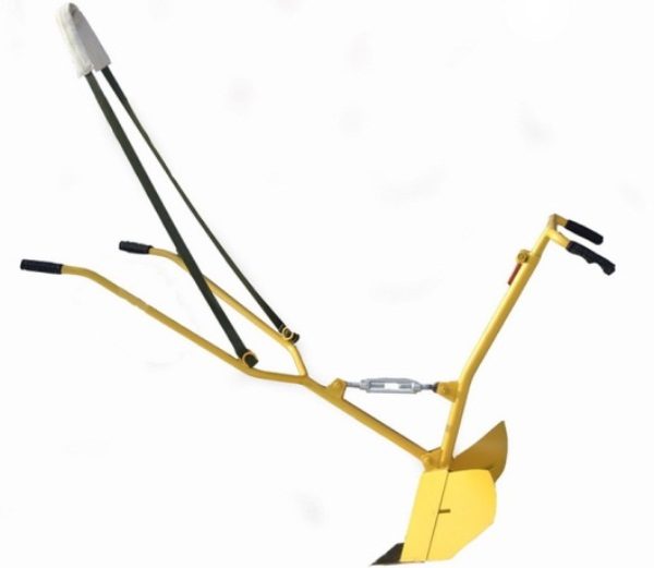 Charrue à main avec poignées