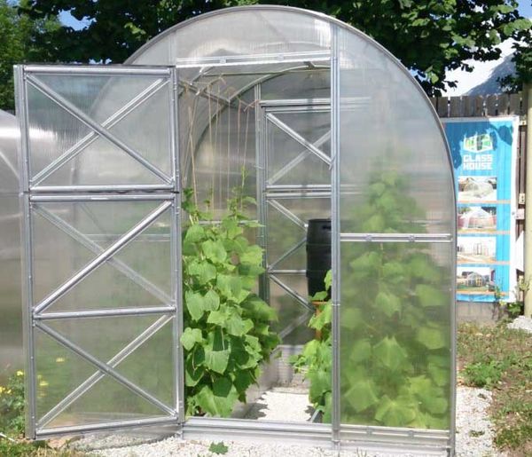 In winter greenhouses the foundation part must be arranged.