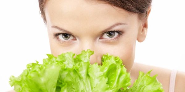 Οι μάσκες μαρούλι είναι κατάλληλες τόσο για κανονικό όσο και για προβληματικό δέρμα.