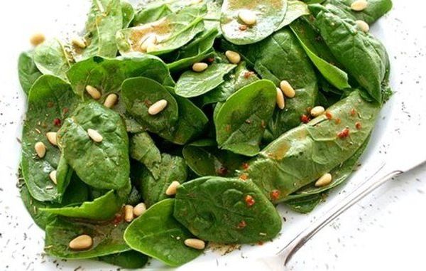 Spinach consumption is recommended for weight loss.