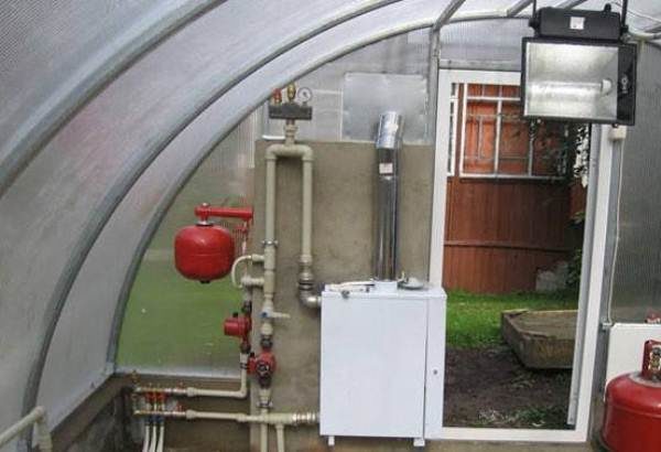 La chaudière électrique est équipée de systèmes d'automatisation et de sécurité