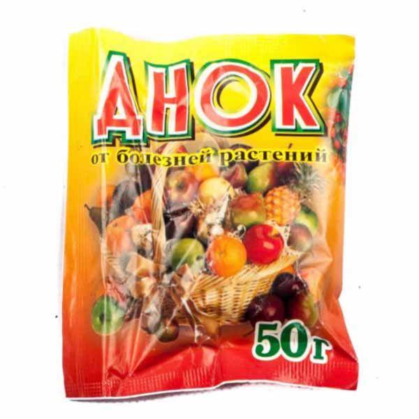 When planting grapes from the fungus, it is necessary to soak the seedlings in the tool Dnok